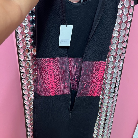 Christopher Kane Black and Pink Python Dress - Picture 3 of 8